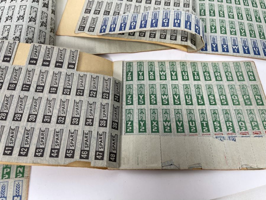 Collection Of Unites States Of America War Ration Books With Stamps Books 1-4 - See Photos [Photo 24]