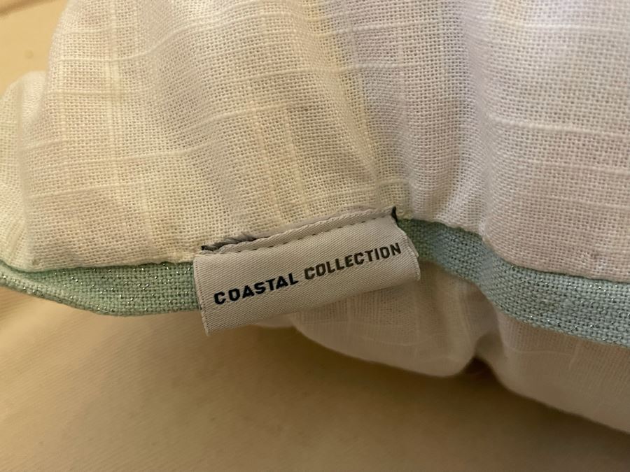 Five Designer Throw Pillows And Kennebunk Home Throw [Photo 13]