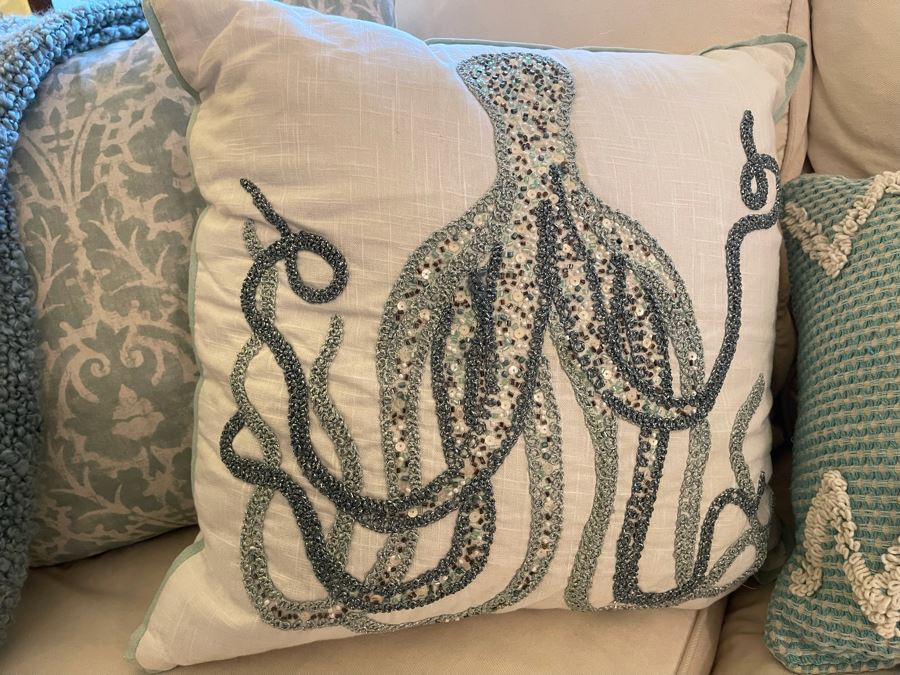 Five Designer Throw Pillows And Kennebunk Home Throw [Photo 7]