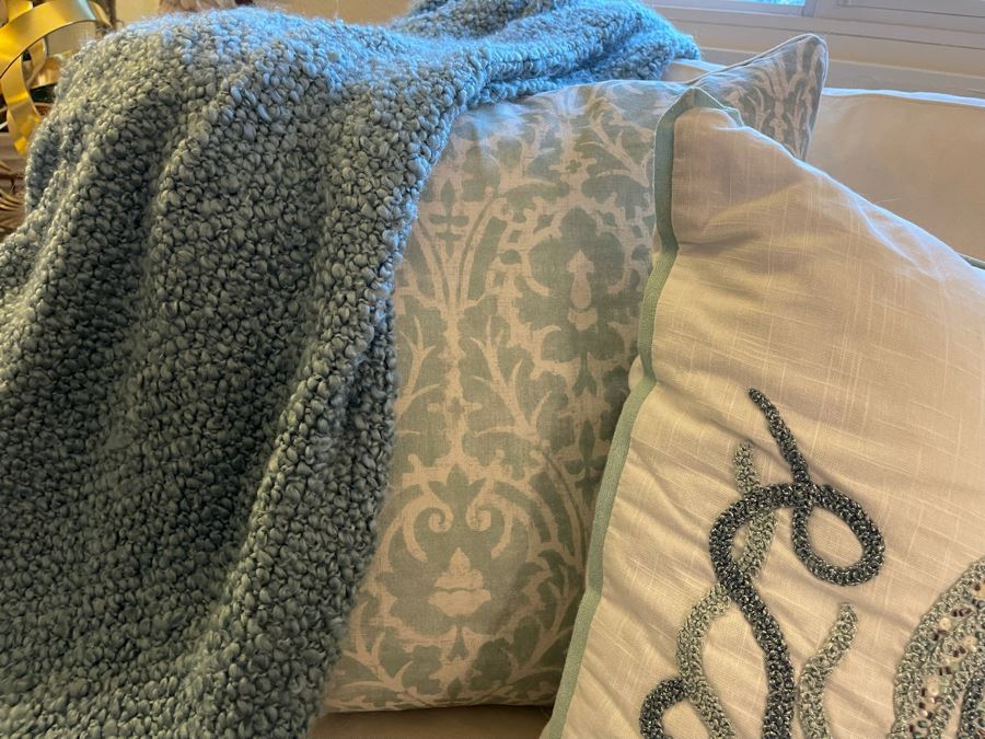 Five Designer Throw Pillows And Kennebunk Home Throw [Photo 8]