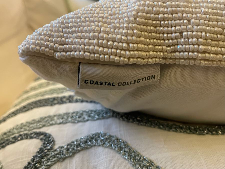 Five Designer Throw Pillows And Kennebunk Home Throw [Photo 15]