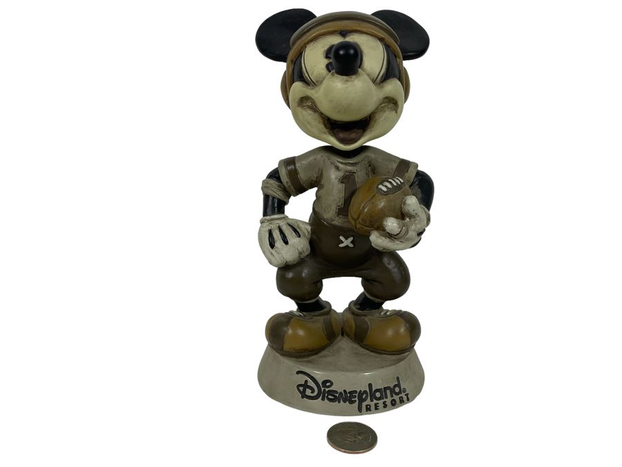 Disneyland Resorts Mickey Mouse Football Player Bobblehead Figurine 8H [Photo 1]