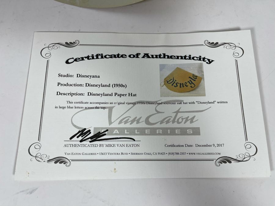 1950s Disneyland Paper Hat With Certificate Of Authenticity [Photo 10]