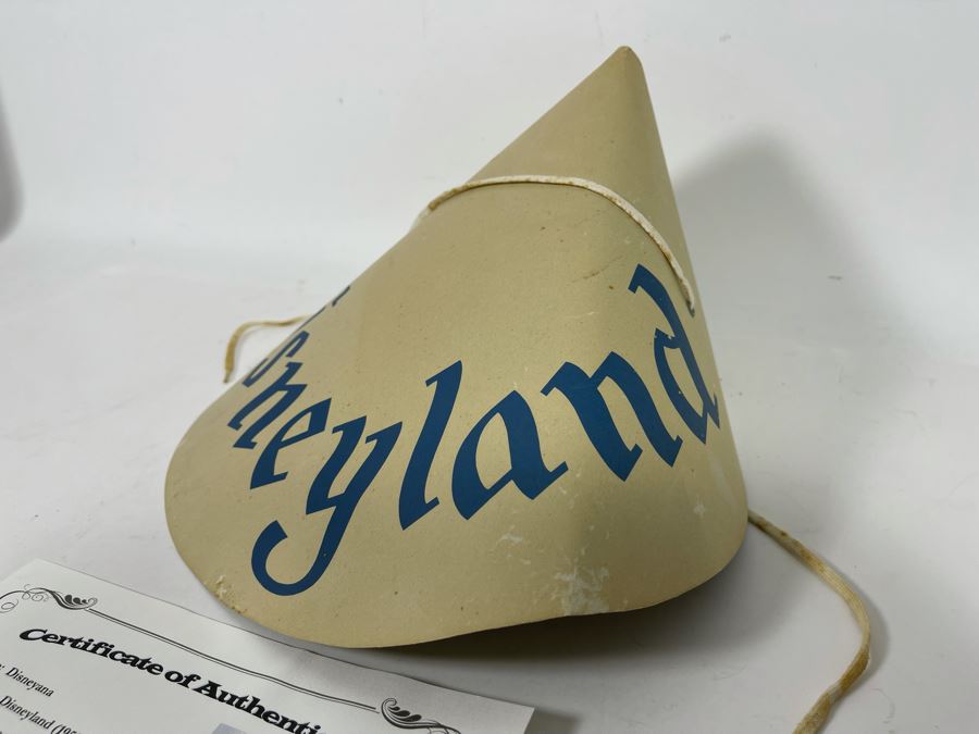 1950s Disneyland Paper Hat With Certificate Of Authenticity [Photo 6]