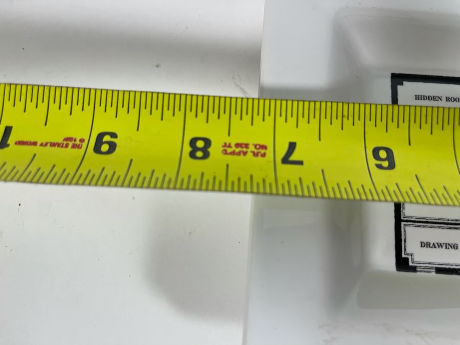 Set Of Eight Disneyland The Haunted Mansion Plates Trays Retails $78 [Photo 21]