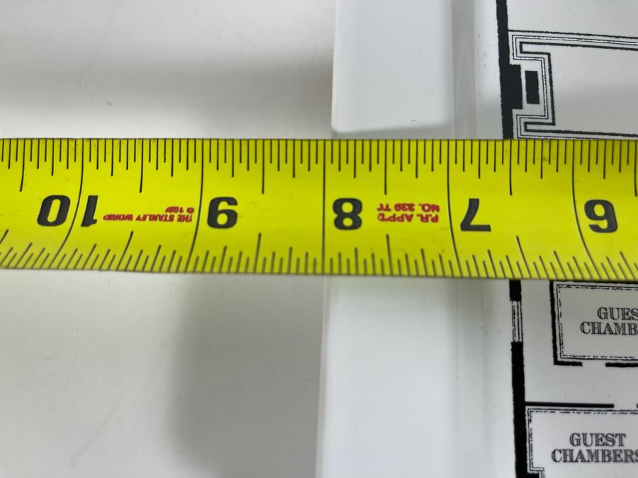 Set Of Eight Disneyland The Haunted Mansion Plates Trays Retails $78 [Photo 19]