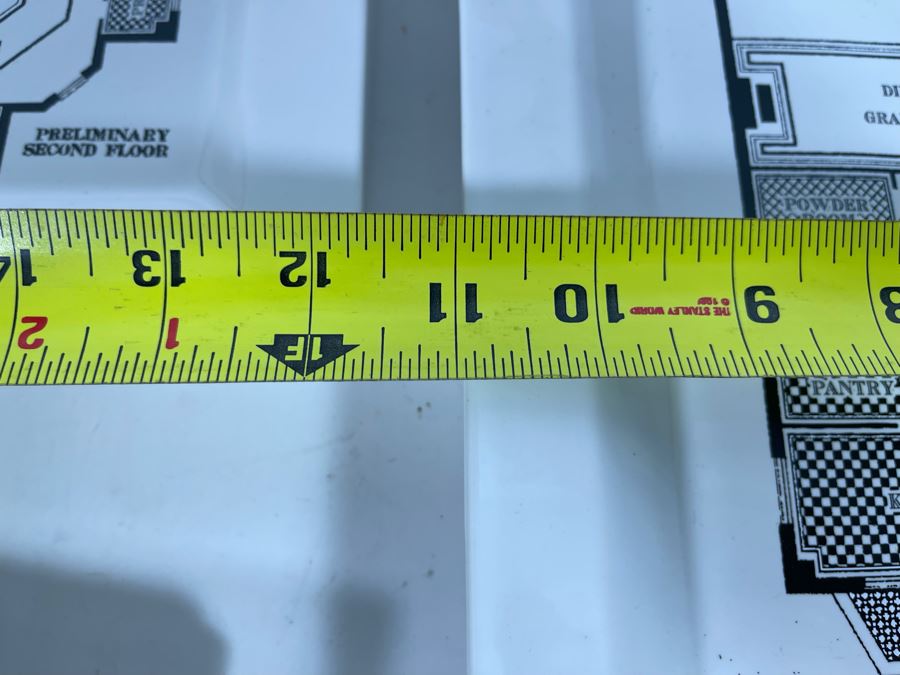 Set Of Eight Disneyland The Haunted Mansion Plates Trays Retails $78 [Photo 18]