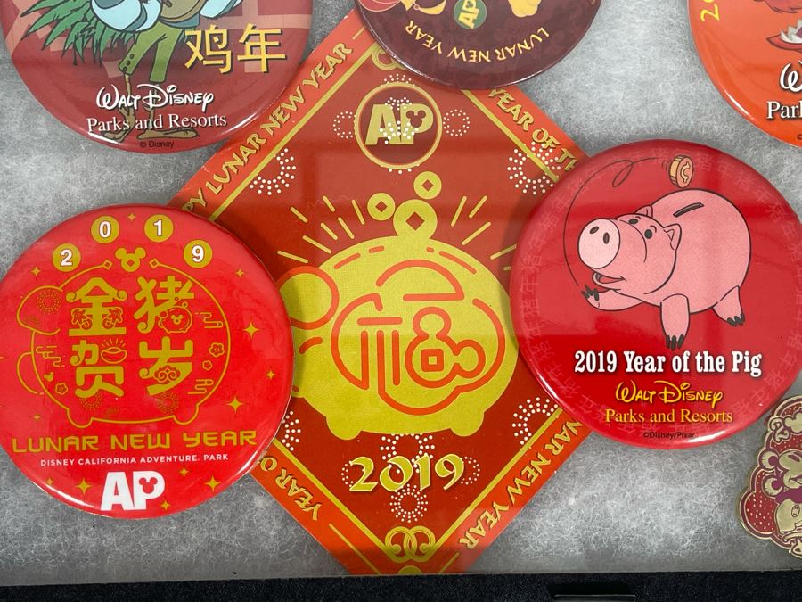 Disneyland Chinese New Year Buttons And Pins With Display Box 12 X 8 [Photo 6]