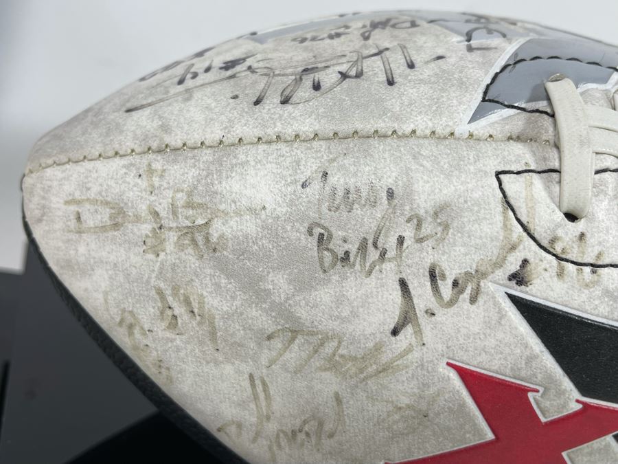 Signed XFL Los Angeles Xtreme Professional American Football Team Football With Display Case - See Photos [Photo 11]