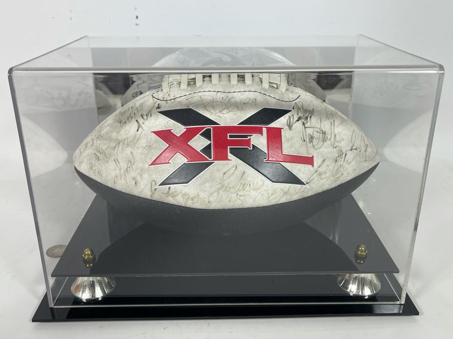 Signed XFL Los Angeles Xtreme Professional American Football Team Football With Display Case - See Photos [Photo 22]