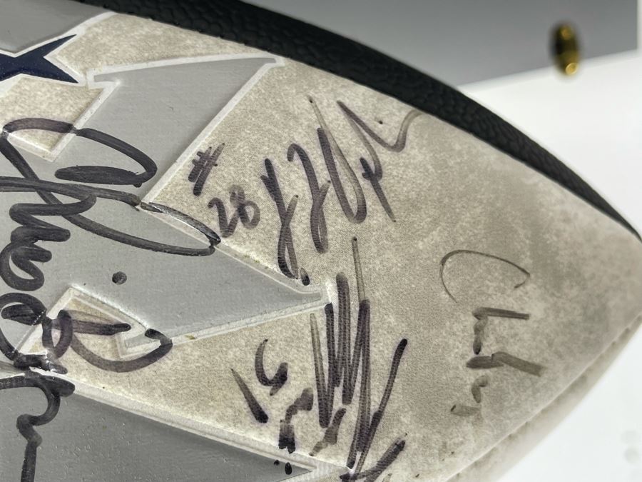 Signed XFL Los Angeles Xtreme Professional American Football Team Football With Display Case - See Photos [Photo 17]