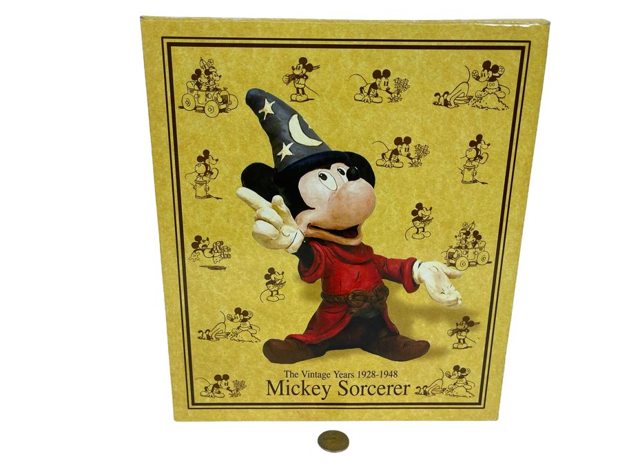 New In Box Disney The Vintage Years 1928-1948 Mickey Mouse Sorcerer Poliwogg Sculpture Box Is 12”H