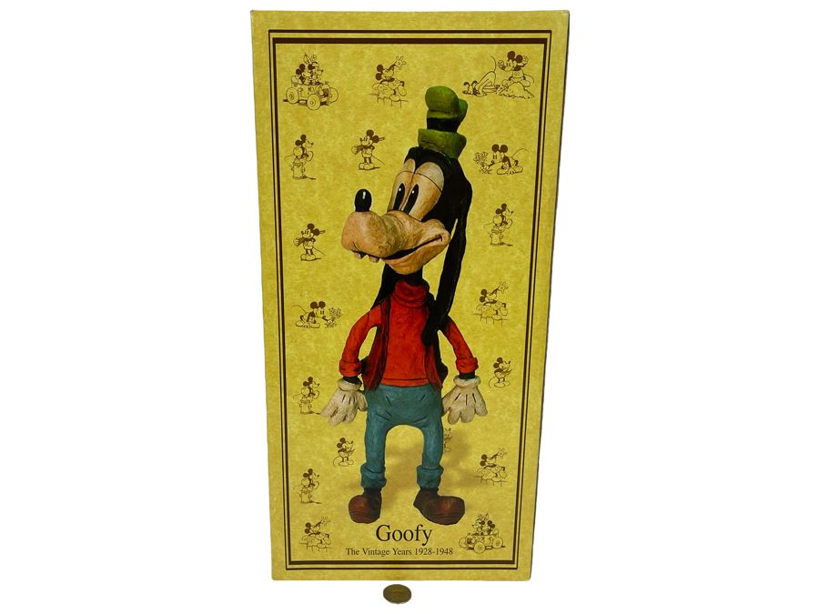 New In Box Disney The Vintage Years 1928-1948 Goofy Poliwogg Sculpture Box Is 17”H