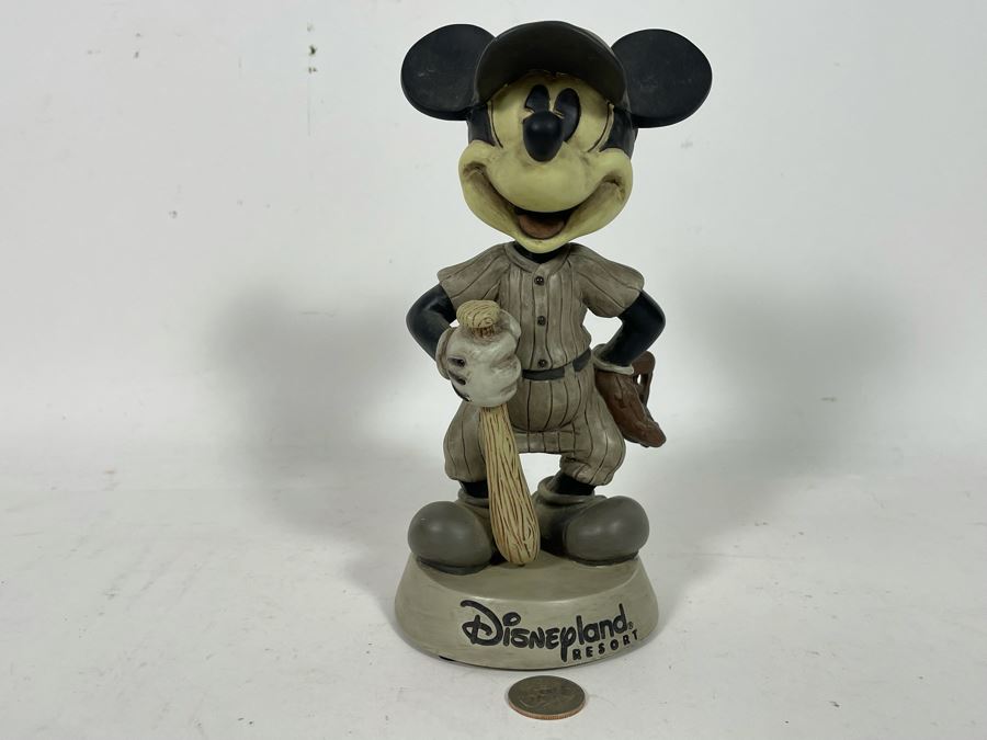 Disneyland Resorts Mickey Mouse Baseball Player Bobblehead Figurine 8H [Photo 3]