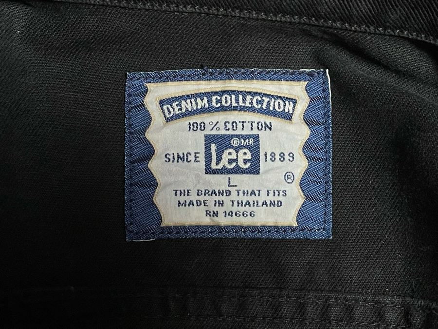 The Nightmare Before Christmas Lee Denim Jacket Size L [Photo 9]