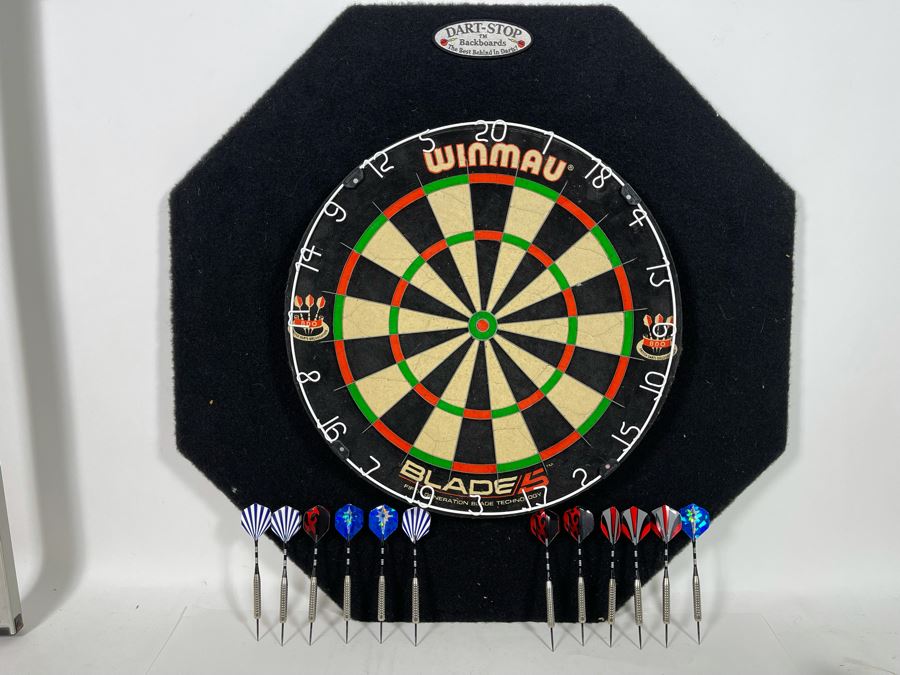 Winmau Dartboard 17.5'R Blade 5 Fifth Generation Blade Technology With Dart-Stop Backboards 29'W And Darts [Photo 2]