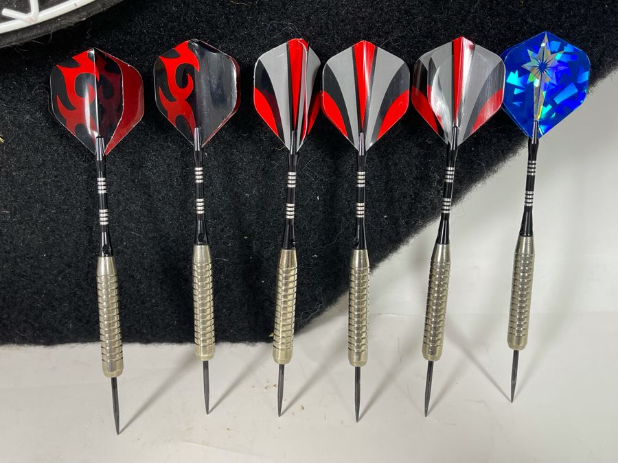 Winmau Dartboard 17.5'R Blade 5 Fifth Generation Blade Technology With Dart-Stop Backboards 29'W And Darts [Photo 11]