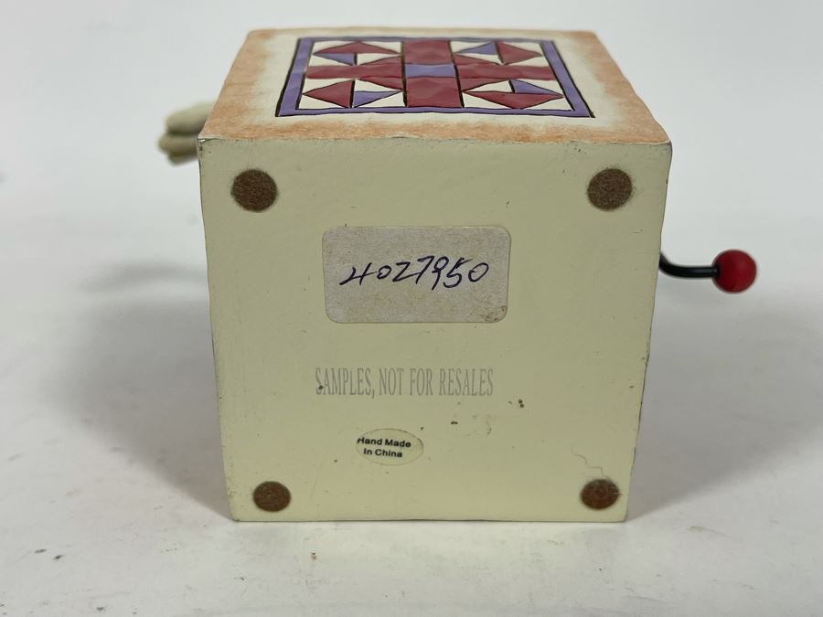 Sample Disney Toy Mickey Mouse Jack-In-The-Box Figurine 4W X 4D X 7H [Photo 8]