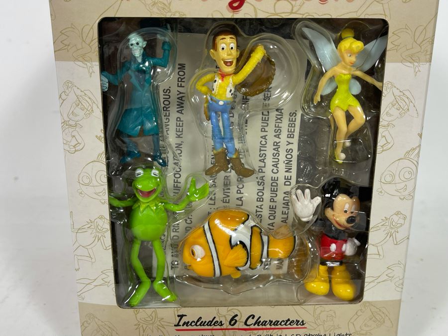 Disneyvision 3-D Collectible With Six Disney Characters New In Box [Photo 6]