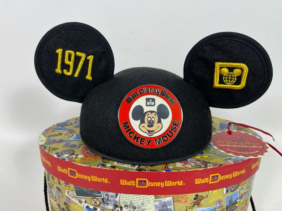 Limited Release Walt Disney World 40 Years Of Magic Mickey Mouse Ears Hat And 3 Vintage Patches With Box [Photo 4]