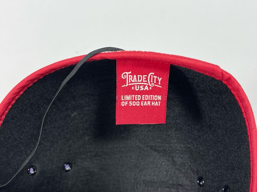 Limited Edition Disneyland Trade City USA Mickey Mouse Mayor Ears Hat And Pin With Box Limited To 500 [Photo 10]