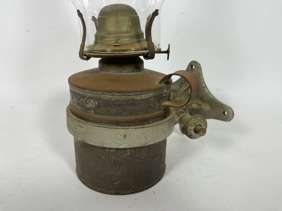 Vintage Railroad Kerosene Lantern With Glass Hurricane 14H [Photo 4]