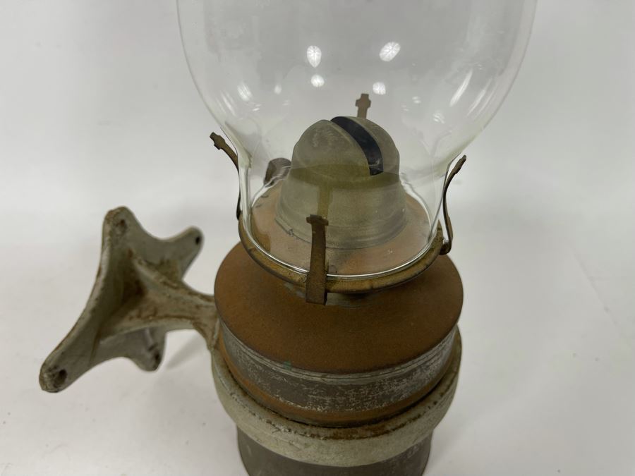 Vintage Railroad Kerosene Lantern With Glass Hurricane 14H [Photo 6]