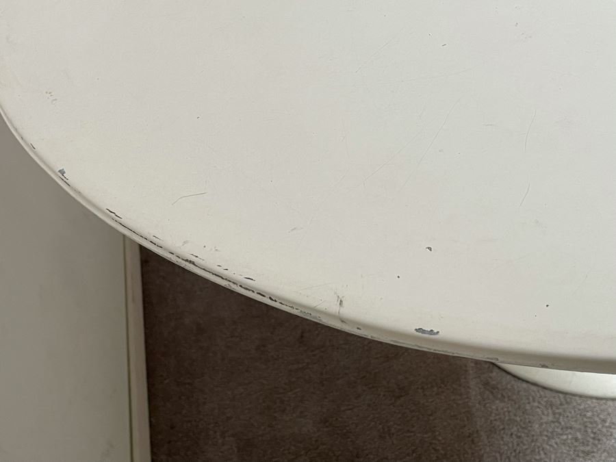 Eero Saarinen Style Tulip Table 47.5R X 29.5H [Photo 16]
