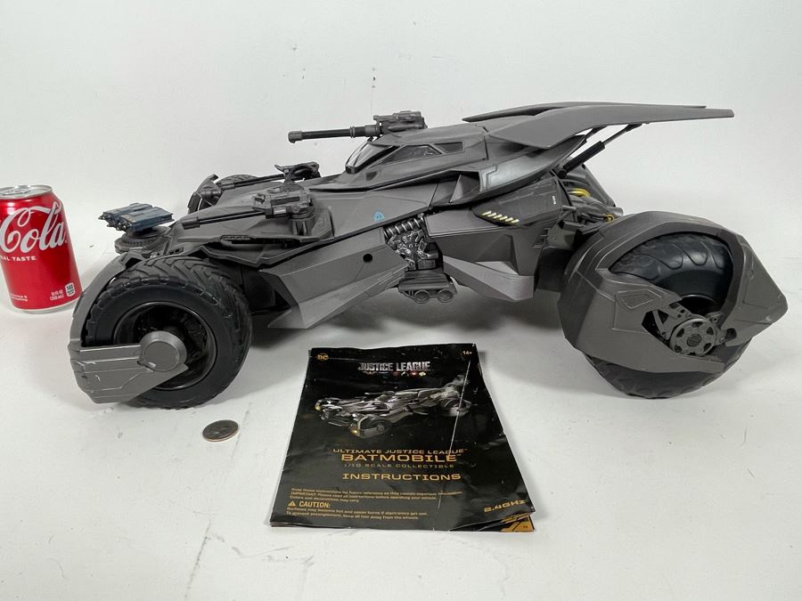 Ultimate Justice League Batmobile 1/10 Scale Collectible App Controlled With Part Of Box [Photo 10]
