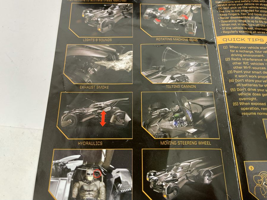 Ultimate Justice League Batmobile 1/10 Scale Collectible App Controlled With Part Of Box [Photo 15]
