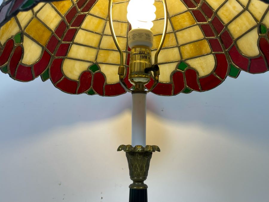 custom-hand-made-stained-glass-lamp-shade-with-table-lamp-27h