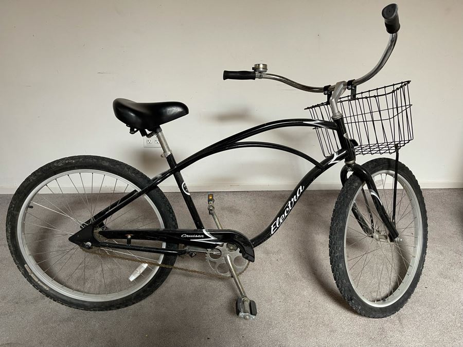 Electra Modern Series Beach Cruiser Bike [Photo 6]