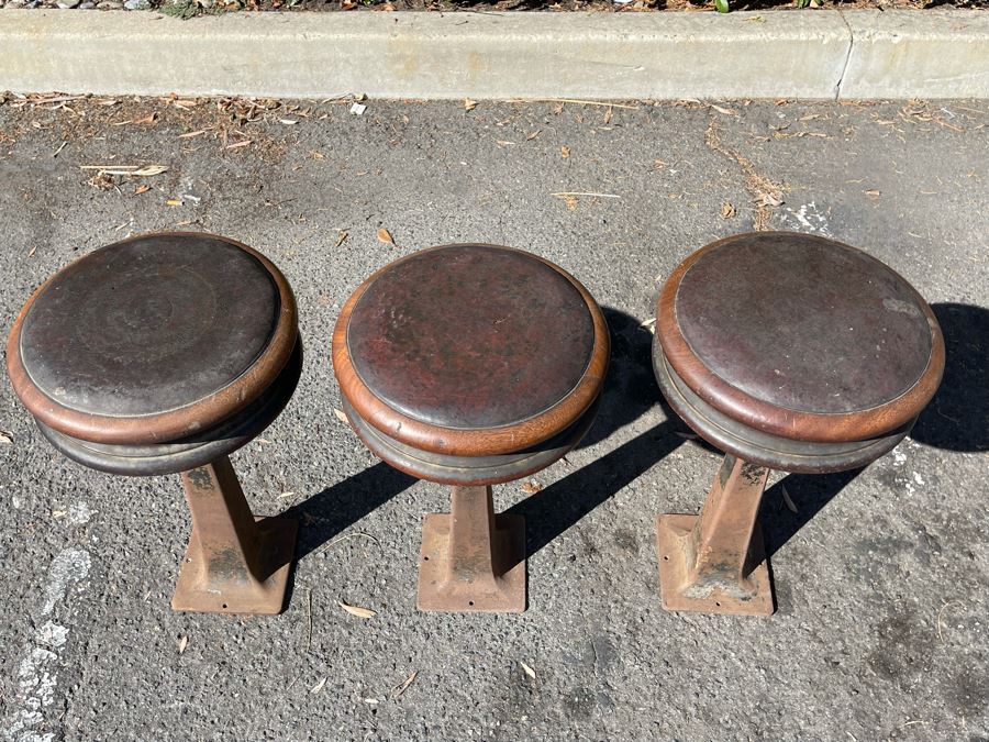 Set Of Three Short Steel Base Swivel Bar Stools With Oak And Leather Tops [Photo 4]