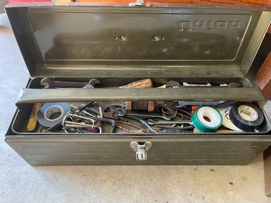 Huge Workbench Tool Lot Includes Multiple Toolboxes, Drawers With Tools, Hardware, Shop Vacuum, Wood Files, Vise, Workbench 101W X 33D X 66H - See All Photos  [Photo 11]