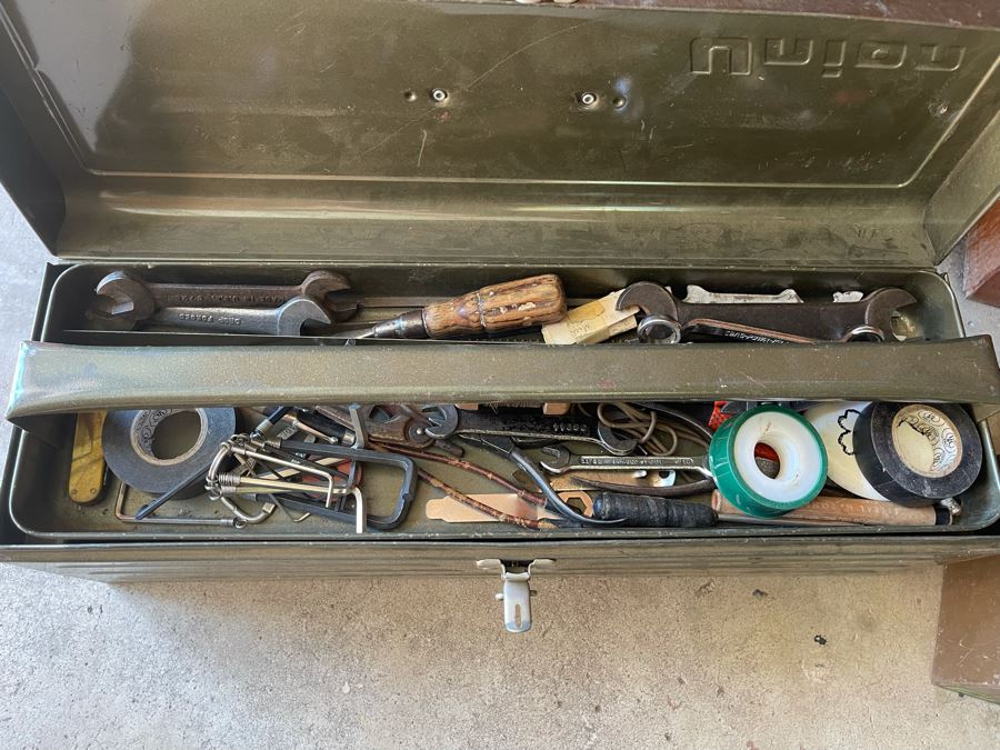 Huge Workbench Tool Lot Includes Multiple Toolboxes, Drawers With Tools, Hardware, Shop Vacuum, Wood Files, Vise, Workbench 101W X 33D X 66H - See All Photos  [Photo 12]