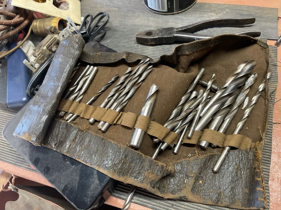 Huge Workbench Tool Lot Includes Multiple Toolboxes, Drawers With Tools, Hardware, Shop Vacuum, Wood Files, Vise, Workbench 101W X 33D X 66H - See All Photos  [Photo 29]