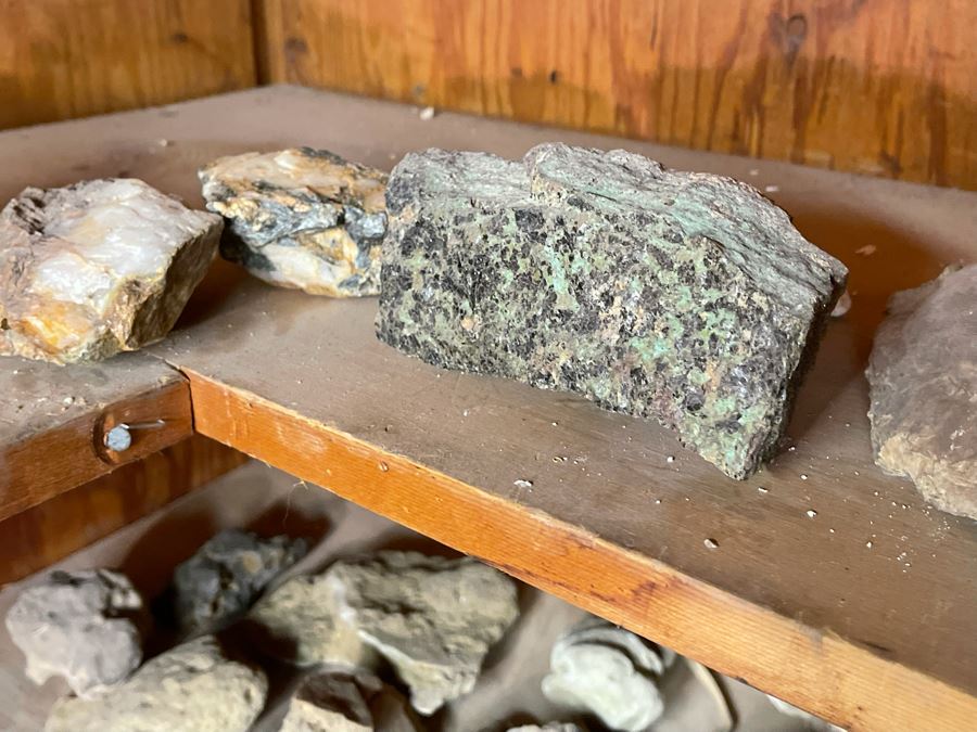 Rock Collection & Various Old Metal Items (Spikes, Nails, Horseshoes, Etc) Accumulated From Prospecting Various Deserts In Arizona, New Mexico, Nevada, Alaska And More - See Photos [Photo 27]