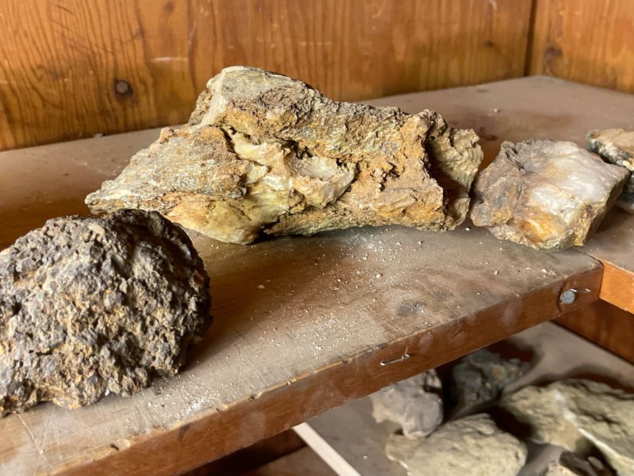 Rock Collection & Various Old Metal Items (Spikes, Nails, Horseshoes, Etc) Accumulated From Prospecting Various Deserts In Arizona, New Mexico, Nevada, Alaska And More - See Photos [Photo 26]