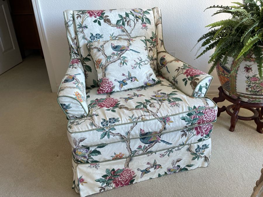 Upholstered Armchair [Photo 3]