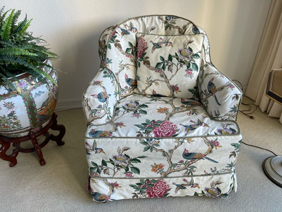 Armchair With Slipcover [Photo 3]
