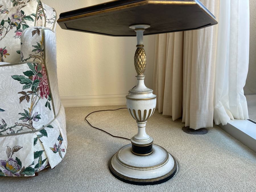 Metal Floor Lamp With Table [Photo 3]