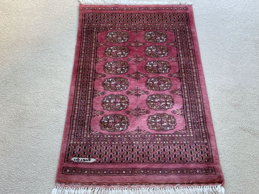 Vintage Hand Knotted Persian Area Rug 26 X 41 [Photo 3]