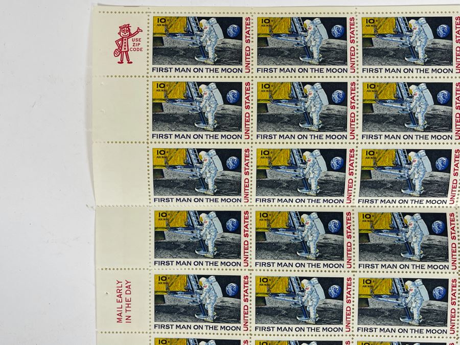 Mint Sheet Of First Man On The Moon 10 Cent Stamps [Photo 4]