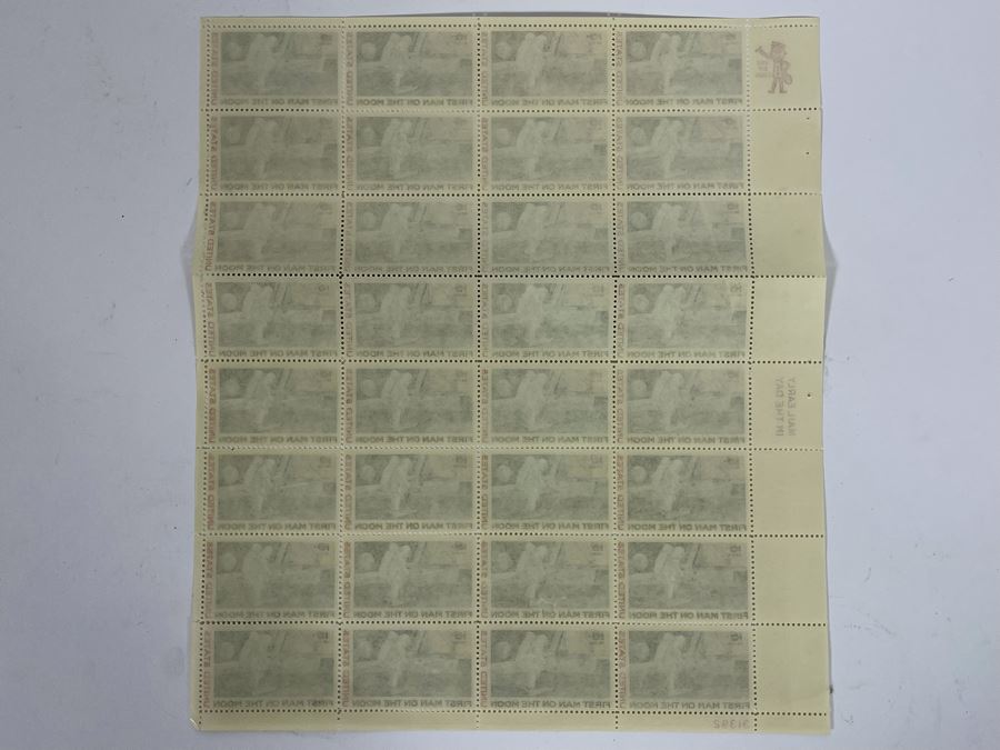 Mint Sheet Of First Man On The Moon 10 Cent Stamps [Photo 7]