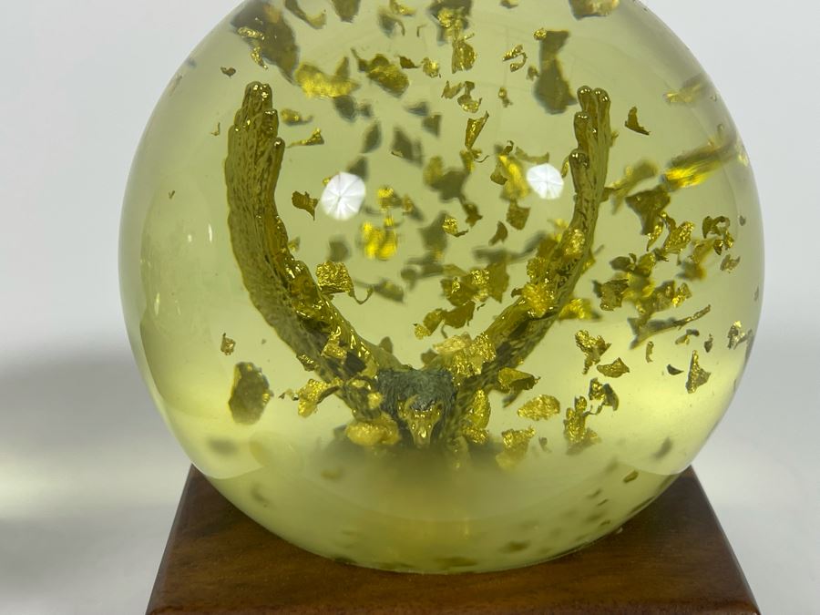 Pair Of Golden Rain Snow Globes With 24K Gold Flakes [Photo 9]