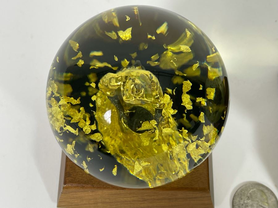 Pair Of Golden Rain Snow Globes With 24K Gold Flakes [Photo 11]