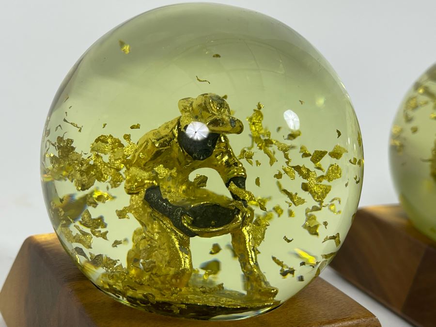Pair Of Golden Rain Snow Globes With 24K Gold Flakes [Photo 7]