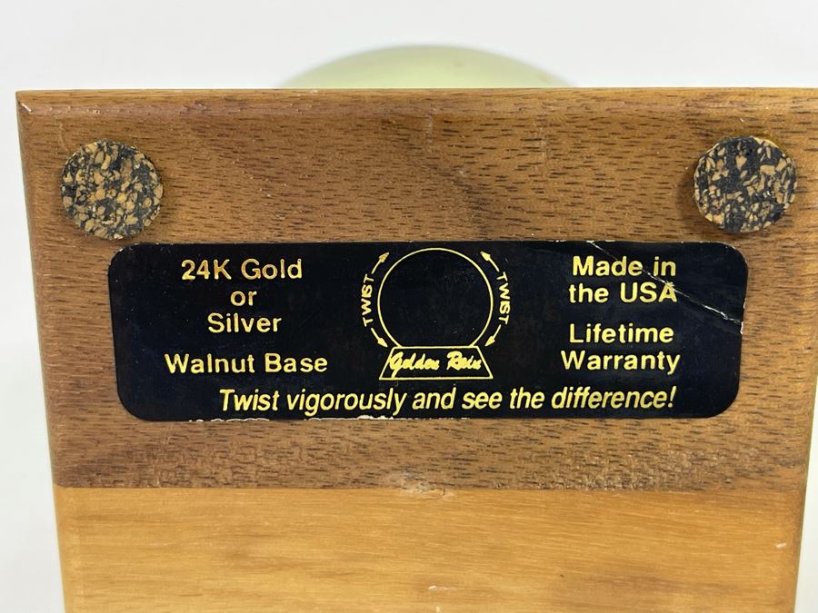 Pair Of Golden Rain Snow Globes With 24K Gold Flakes [Photo 14]