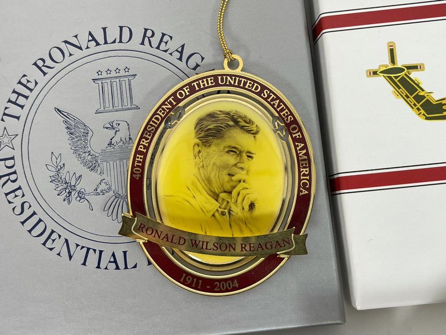 Four Christmas Ornaments [Photo 5]