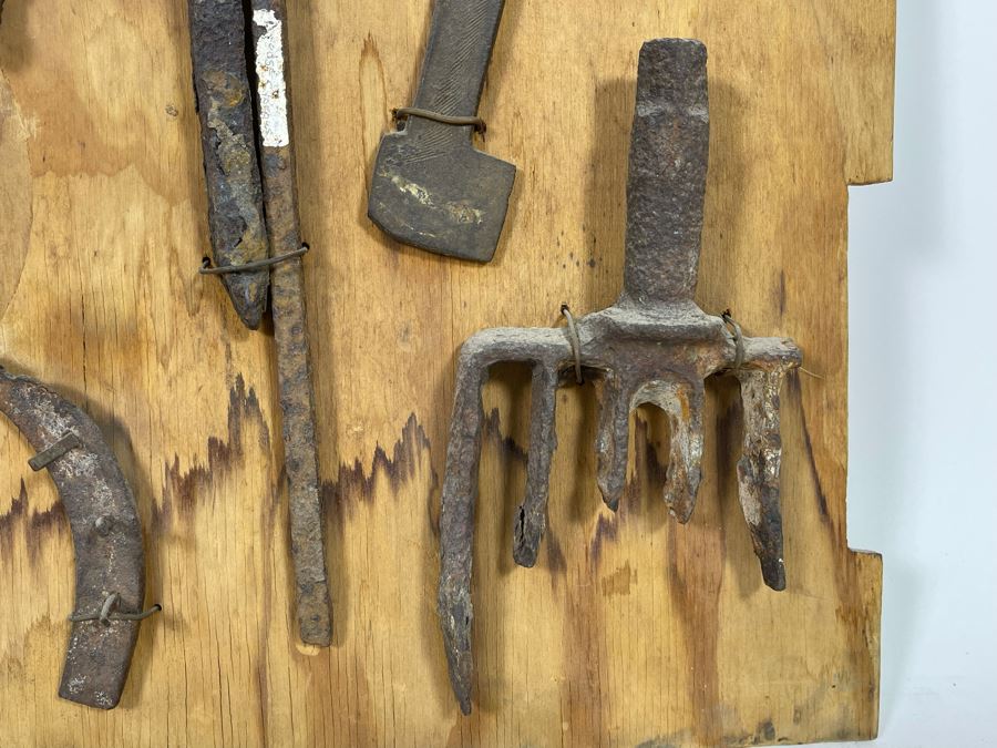 Collection Of Old Wild West Spurs And Tools Found Prospecting Various Deserts 20 X 17 [Photo 7]